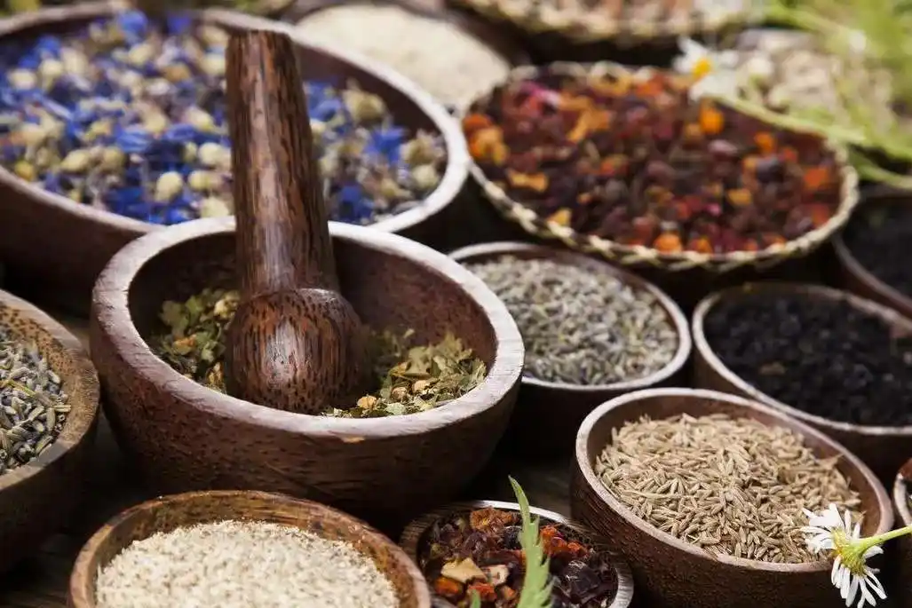 Vente en gros d'épices Girofle Muscade, etc. Stratégie de double usage pour les produits alimentaires et nutraceutiques 2