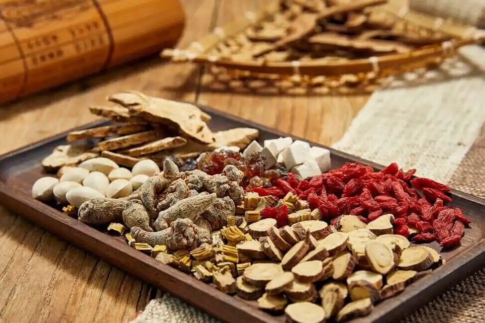 Vente en gros d'épices Girofle Muscade etc. Stratégie de double usage pour les produits alimentaires et nutraceutiques 3
