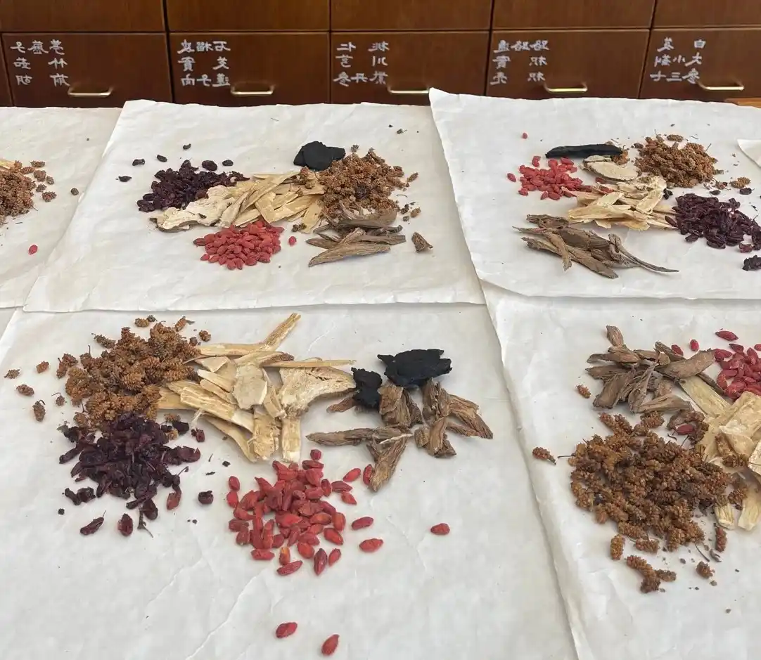 Entwurf von chinesischen Kräuterproben-Sets für B2B-Käufer zur Steigerung der Konversionsrate 3 Entwurf von chinesischen Kräuterproben-Sets für B2B-Käufer zur Steigerung der Konversionsrate 3
